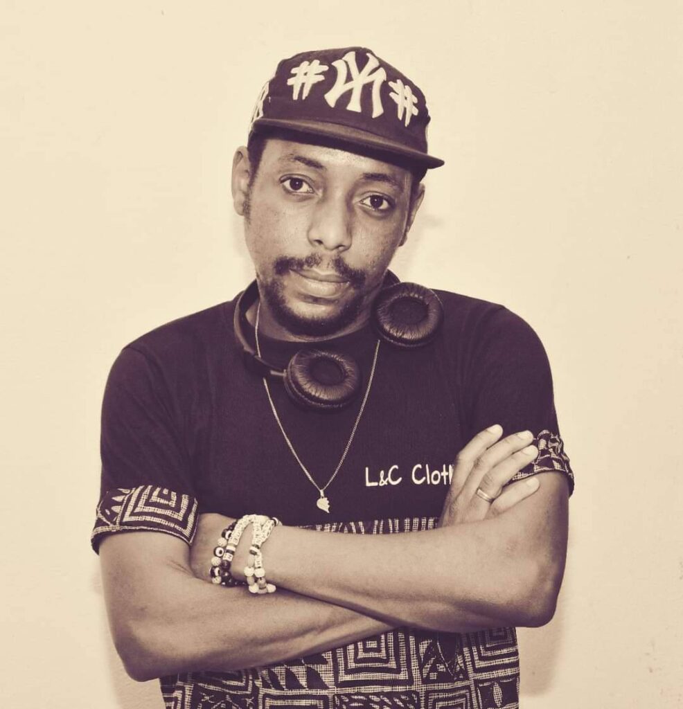 photo_2025-10-13_22-52-18